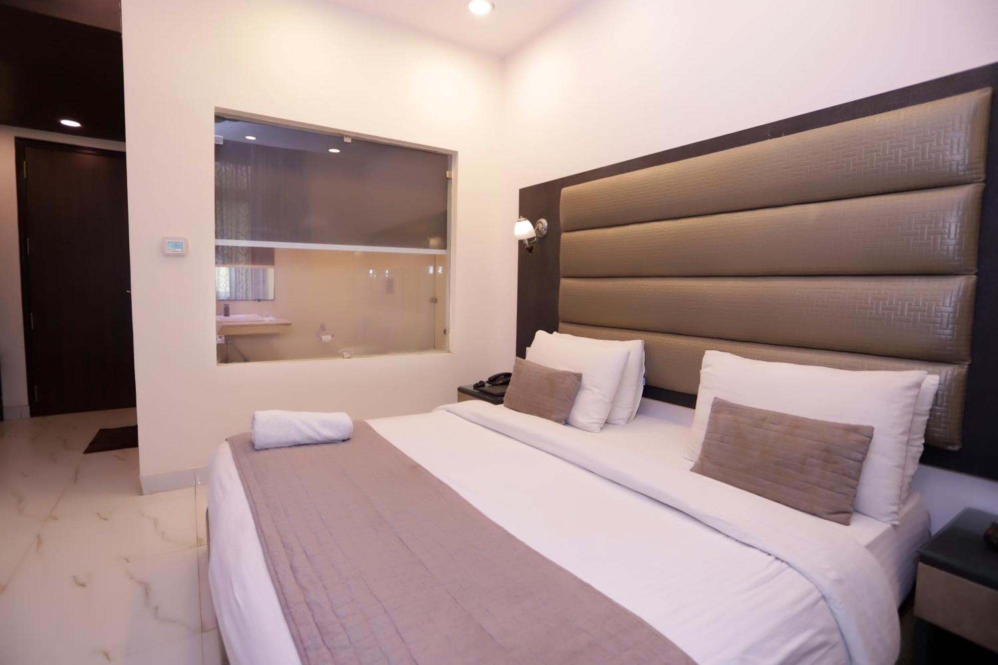 Hotel Pk Residency Noida Dış mekan fotoğraf
