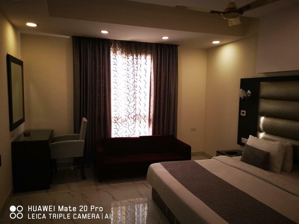Hotel Pk Residency Noida Dış mekan fotoğraf